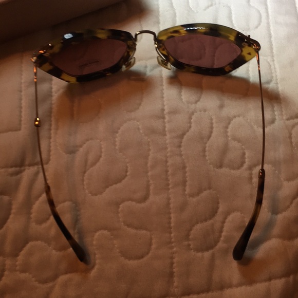 Miu Miu cat eye acetate sunglasses - Picture 4 of 6